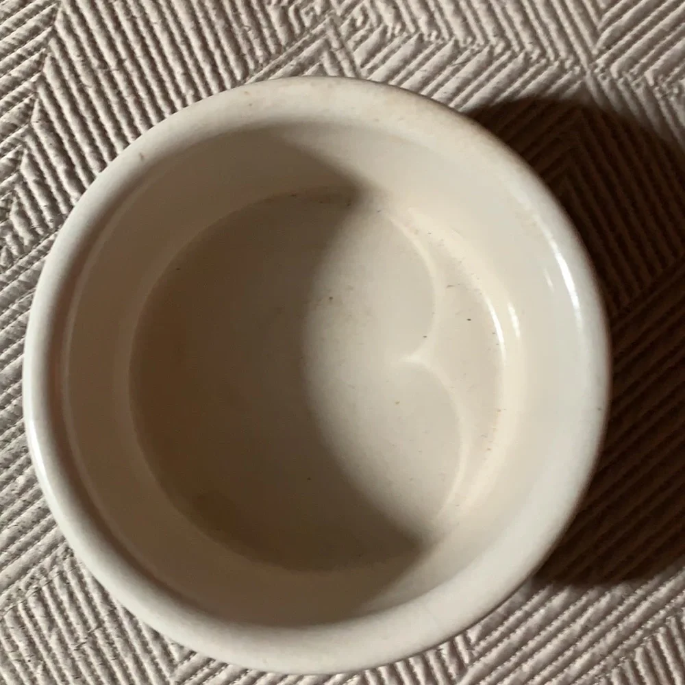 Roseville Pottery Cat Bowl